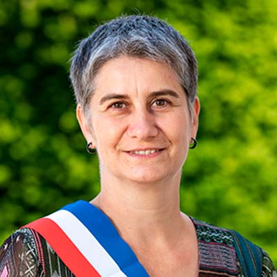 Florence FÉVRIER Maire de Saint Ouen en Belin